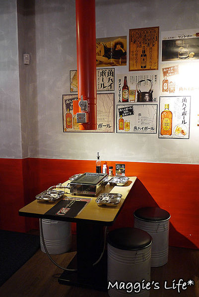 富士山龍フジヤマドラコン(台灣內湖店)：台北美食。捷運西湖站【富士山龍フジヤマドラコン-台灣內湖店】◆日韓混搭風格料理。居酒屋。燒烤。燒肉