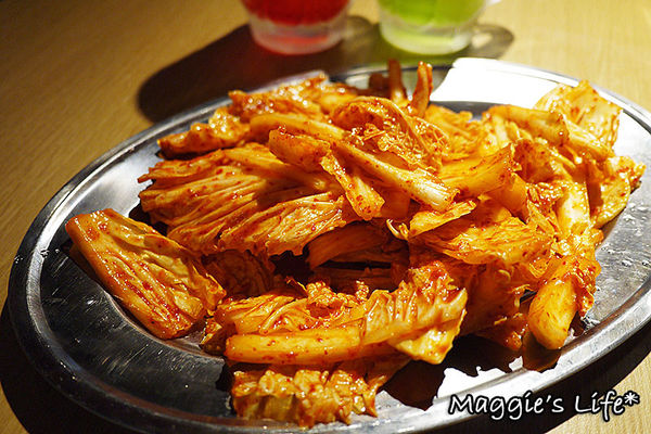 富士山龍フジヤマドラコン(台灣內湖店)：台北美食。捷運西湖站【富士山龍フジヤマドラコン-台灣內湖店】◆日韓混搭風格料理。居酒屋。燒烤。燒肉