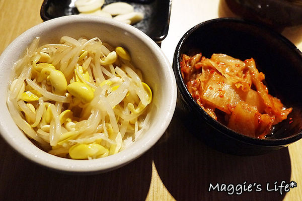 富士山龍フジヤマドラコン(台灣內湖店)：台北美食。捷運西湖站【富士山龍フジヤマドラコン-台灣內湖店】◆日韓混搭風格料理。居酒屋。燒烤。燒肉