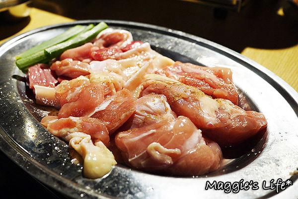 富士山龍フジヤマドラコン(台灣內湖店)：台北美食。捷運西湖站【富士山龍フジヤマドラコン-台灣內湖店】◆日韓混搭風格料理。居酒屋。燒烤。燒肉