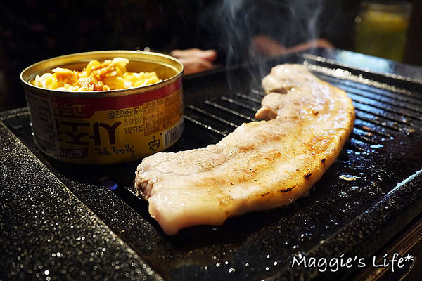 富士山龍フジヤマドラコン(台灣內湖店)：台北美食。捷運西湖站【富士山龍フジヤマドラコン-台灣內湖店】◆日韓混搭風格料理。居酒屋。燒烤。燒肉