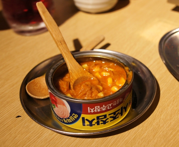 富士山龍 フジヤマドラコン(台灣內湖店):(台北。內湖區美食) 『富士山龍』日本職人熱情延燒,一手燒肉一手角嗨跟著巨鼠體驗日本道地居酒屋的豐沛能量吧!!