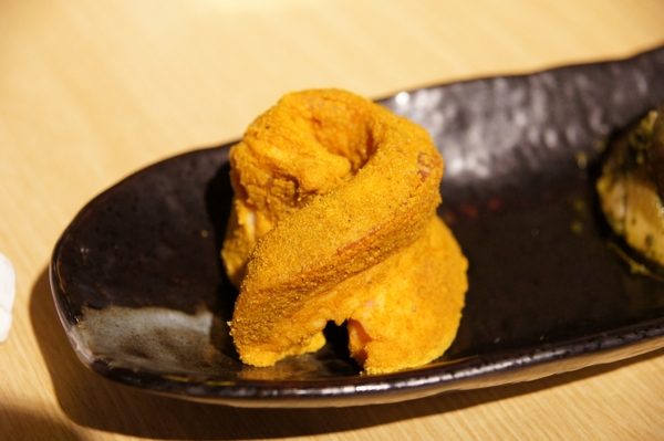 富士山龍 フジヤマドラコン(台灣內湖店):(台北。內湖區美食) 『富士山龍』日本職人熱情延燒,一手燒肉一手角嗨跟著巨鼠體驗日本道地居酒屋的豐沛能量吧!!