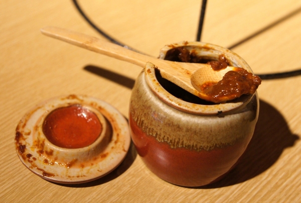 富士山龍 フジヤマドラコン(台灣內湖店):(台北。內湖區美食) 『富士山龍』日本職人熱情延燒,一手燒肉一手角嗨跟著巨鼠體驗日本道地居酒屋的豐沛能量吧!!