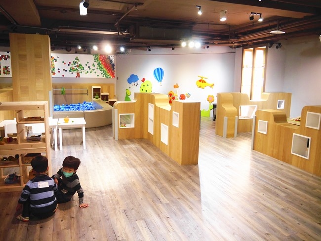 │台北。松山│123FUN親子聚會空間。高質感全原木打造遊戲王國