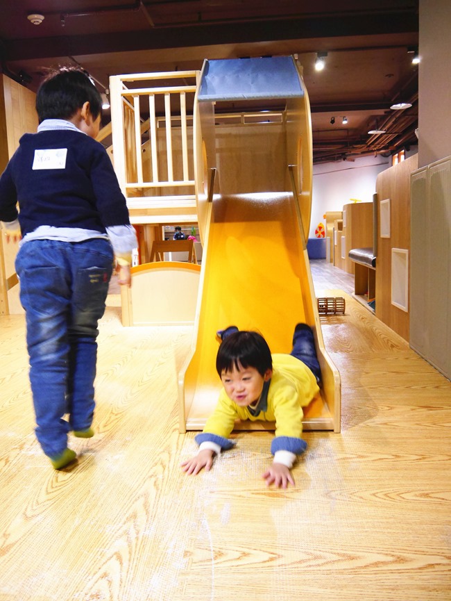 │台北。松山│123FUN親子聚會空間。高質感全原木打造遊戲王國