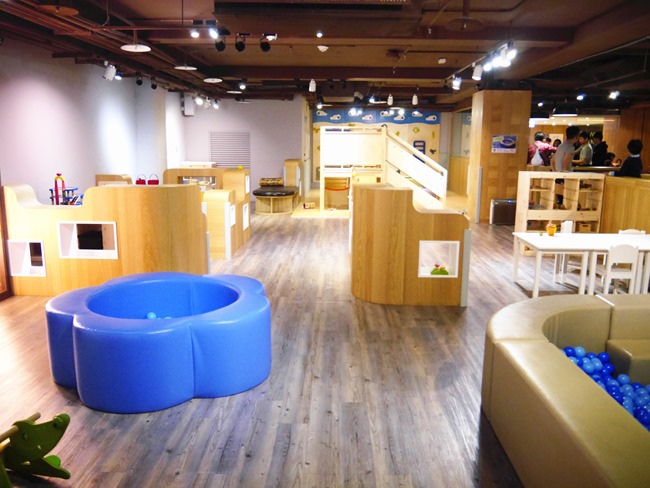 │台北。松山│123FUN親子聚會空間。高質感全原木打造遊戲王國