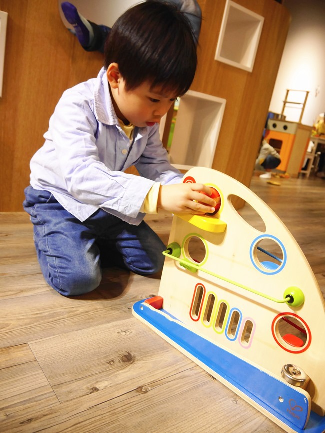 │台北。松山│123FUN親子聚會空間。高質感全原木打造遊戲王國