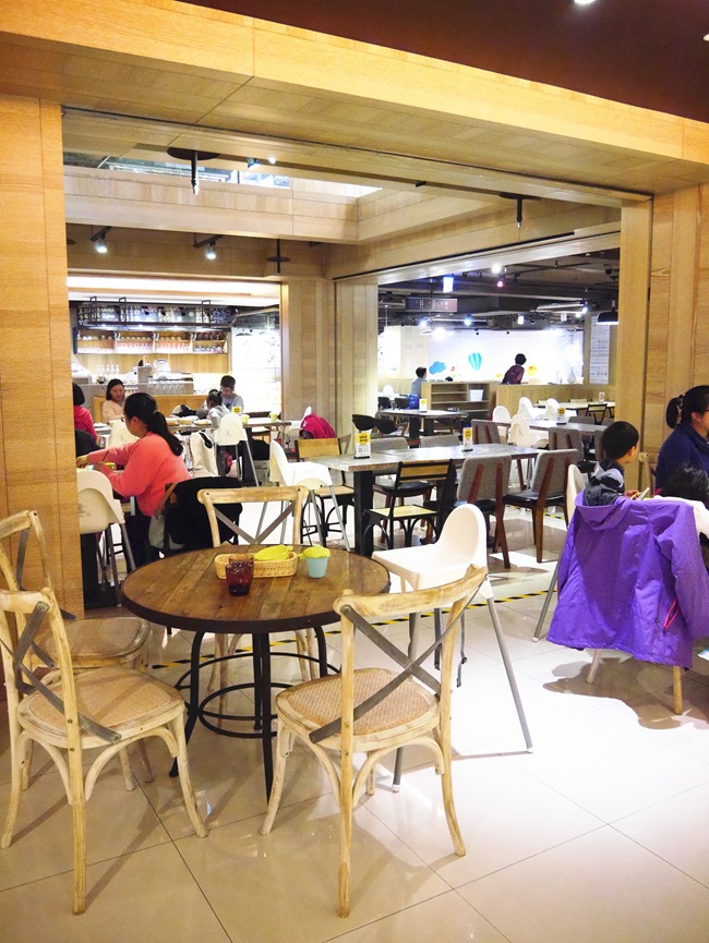 │台北。松山│123FUN親子聚會空間。高質感全原木打造遊戲王國