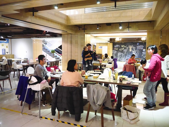 │台北。松山│123FUN親子聚會空間。高質感全原木打造遊戲王國