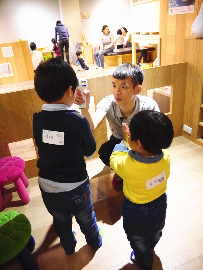 │台北。松山│123FUN親子聚會空間。高質感全原木打造遊戲王國