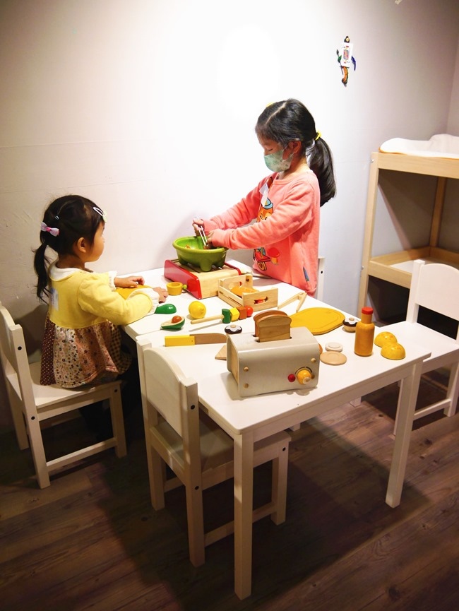 │台北。松山│123FUN親子聚會空間。高質感全原木打造遊戲王國