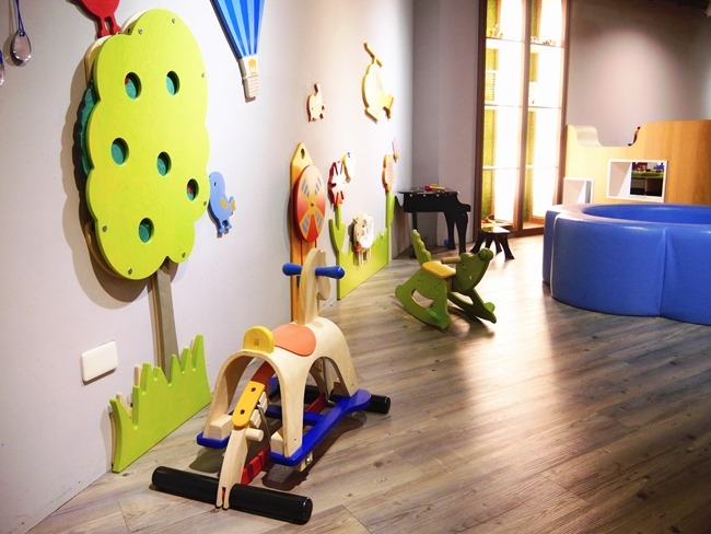 │台北。松山│123FUN親子聚會空間。高質感全原木打造遊戲王國