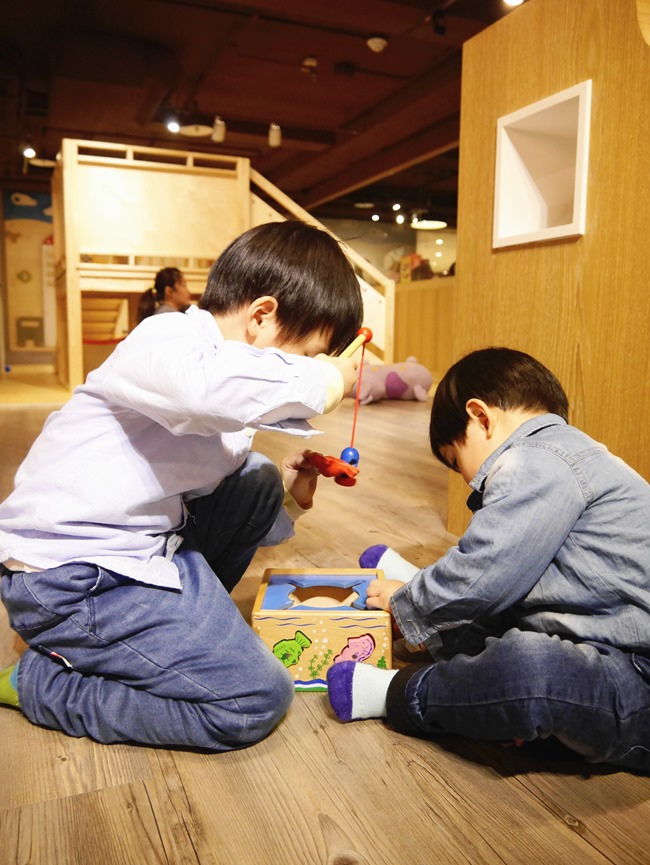 │台北。松山│123FUN親子聚會空間。高質感全原木打造遊戲王國