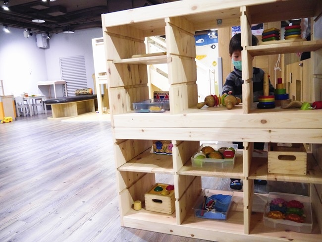 │台北。松山│123FUN親子聚會空間。高質感全原木打造遊戲王國