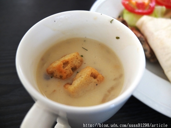 Amigos早午餐：【美食特搜。屏東市】Amigos早午餐。一嚐義式帕里尼的美味 濟南街上的特色早午餐店