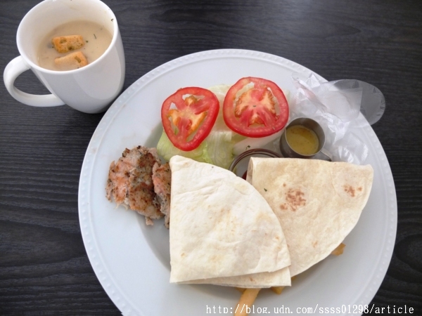 Amigos早午餐：【美食特搜。屏東市】Amigos早午餐。一嚐義式帕里尼的美味 濟南街上的特色早午餐店