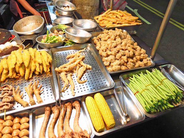 【三重美食】五華街鹹酥雞-古早味35元鹹酥雞