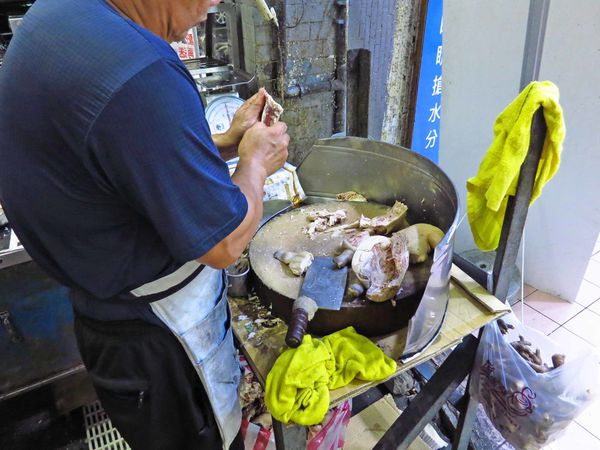 【三重美食】五華街好吃雞肉飯-香噴噴粒粒分明的雞油飯