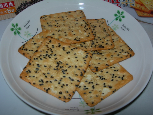 DSCN7909.JPG - 喜年來海鹽芝麻餅