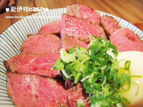 滿燒肉丼食堂(員林店)：『彰化員林_滿燒肉丼食堂 (員林店)』被肉滿滿蓋住看不到飯的丼飯，整個衝擊你的視線！