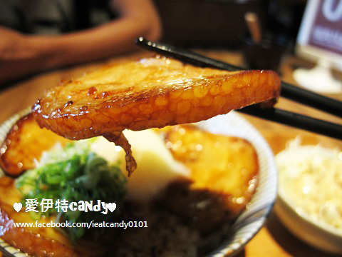 滿燒肉丼食堂(員林店)：『彰化員林_滿燒肉丼食堂 (員林店)』被肉滿滿蓋住看不到飯的丼飯，整個衝擊你的視線！