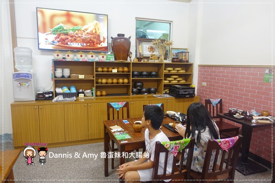  20160823《竹北美食推薦》瓦香煨湯料理 紅麴肉燥飯。噴水豆干。老皮溏心蛋。 12小時炭火三代同堂煨雞湯︱ 平價厚工的創意私房菜~勝利二路餐廳~附影片 (52).jpg