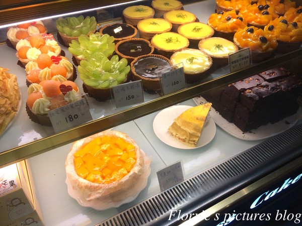 好咖 Howcup CURRY CAFE'：桃園中壢區美食~好咖 Howcup CURRY CAFE'~份量十足的芒果塔！