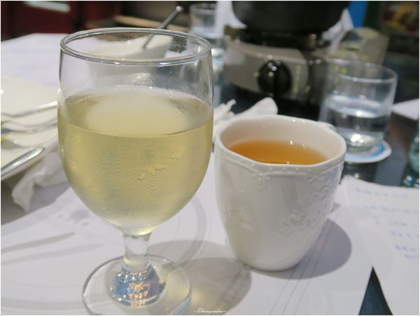 赤崁璽樓:台南 赤崁璽樓 (原 襌&食時尚異國蔬食料理餐廳)~老房子裡的環保餐館