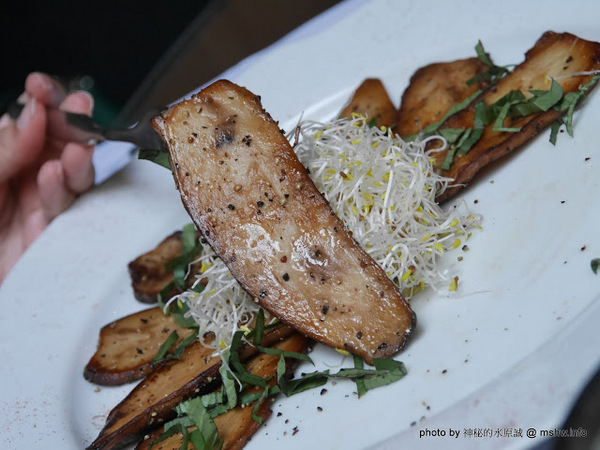 赤崁璽樓:【食記】台南赤崁璽樓蔬食餐廳-襌&食時尚異國蔬食料理@中西區赤崁樓 : 面對時間的巨輪,在歷史洪流的角落用餐, 仿佛格外美味!