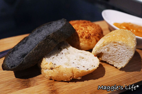 赤崁璽樓：台南美食。赤崁樓商圈【赤崁璽樓】創意素食料理新發現◆奶蛋素餐廳。全素食餐廳