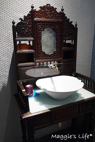 赤崁璽樓：台南美食。赤崁樓商圈【赤崁璽樓】創意素食料理新發現◆奶蛋素餐廳。全素食餐廳