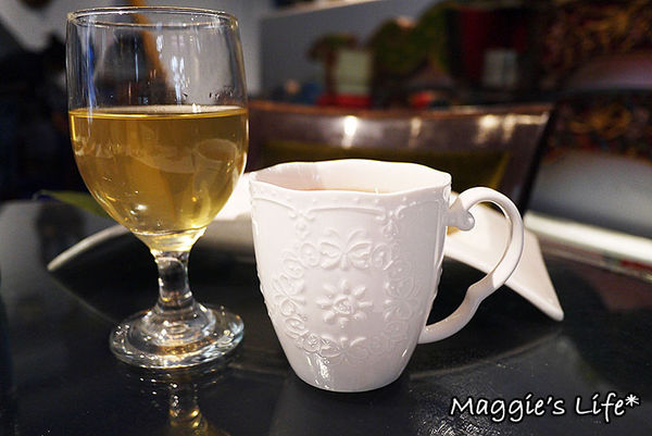 赤崁璽樓：台南美食。赤崁樓商圈【赤崁璽樓】創意素食料理新發現◆奶蛋素餐廳。全素食餐廳