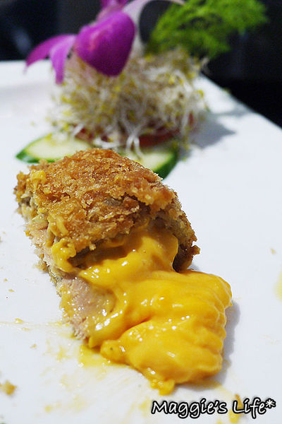 赤崁璽樓：台南美食。赤崁樓商圈【赤崁璽樓】創意素食料理新發現◆奶蛋素餐廳。全素食餐廳