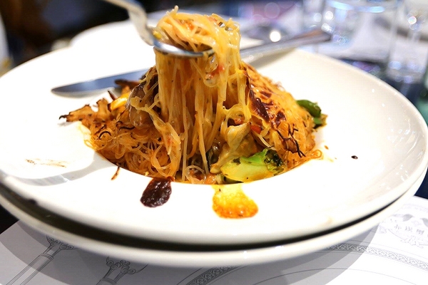 赤崁璽樓:【台南美食】『赤崁璽樓』原禪食餐廳~隱藏版的巷弄異國素食料理