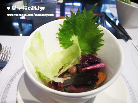 赤崁璽樓：『台南中西區_赤崁璽樓-原禪食餐廳』顛覆傳統的蔬食料理，必吃南瓜義大利麵阿~~