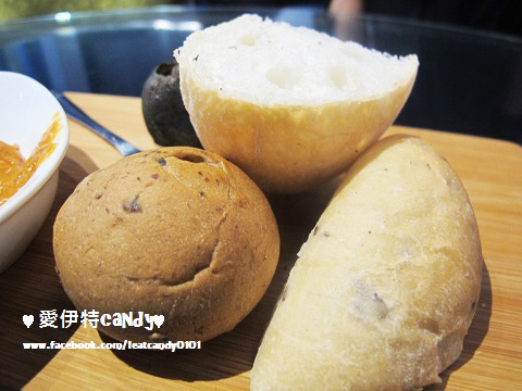 赤崁璽樓：『台南中西區_赤崁璽樓-原禪食餐廳』顛覆傳統的蔬食料理，必吃南瓜義大利麵阿~~