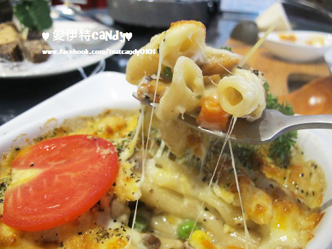 赤崁璽樓：『台南中西區_赤崁璽樓-原禪食餐廳』顛覆傳統的蔬食料理，必吃南瓜義大利麵阿~~