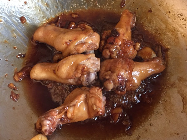 巧活食品：巧活黑鑽雞