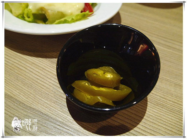 Bison野牛原味炭烤牛排(中央店)：中壢新明夜市旁品質很好的碳烤牛排~BISON野牛原味炭烤牛排/朋友家庭聚餐餐廳