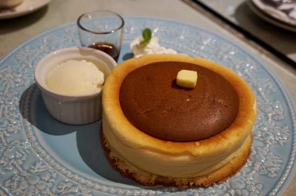 TokyoTEA&Restaurant KANO 東京紅茶/餐廳 嘉農：[忠孝新生] 東京紅茶＆餐廳 KANO：手作咖哩/披薩/鬆餅~頂級錫蘭曼斯納MlesnA香味紅茶