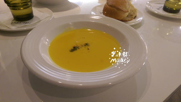 德爾芙餐廳 de reve cafe(統一夢時代購物中心):【高雄/食﹡前鎮】紅線凱旋站夢時代.德爾芙餐廳 de reve cafe