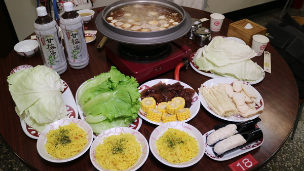 帝王食補紅面薑母鴨(淡水店)：【台北美食】多間分店薑母鴨--帝王食補淡水店