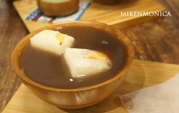 透光棉花：[食記]新竹東區 薏仁抹茶冰淇淋來新竹了!!! 減糖配方養身健康 烏龍焙茶薏仁茶香喜歡 日本明治冰淇淋 東南街新開幕