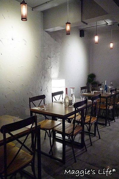 魯尼餐廳 Luni Café - 信義店：台北美食。捷運信義安和【魯尼餐廳LUNI CAFE】地中海風味餐酒館◆地中海料理。異國料理。團體包場。慶生聚會