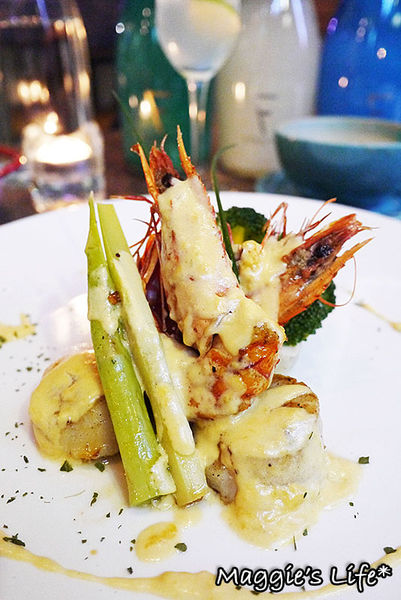 魯尼餐廳 Luni Café - 信義店：台北美食。捷運信義安和【魯尼餐廳LUNI CAFE】地中海風味餐酒館◆地中海料理。異國料理。團體包場。慶生聚會