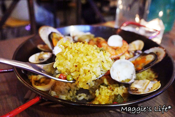 魯尼餐廳 Luni Café - 信義店：台北美食。捷運信義安和【魯尼餐廳LUNI CAFE】地中海風味餐酒館◆地中海料理。異國料理。團體包場。慶生聚會