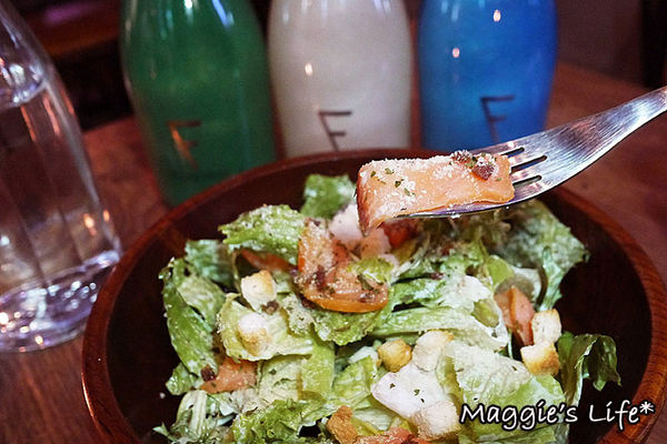 魯尼餐廳 Luni Café - 信義店：台北美食。捷運信義安和【魯尼餐廳LUNI CAFE】地中海風味餐酒館◆地中海料理。異國料理。團體包場。慶生聚會