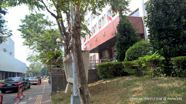 入出國及移民署台中市第一服務站:【生活】e-Gate 入出國自動查驗快速通關系統輕鬆辦@南屯黎明新村內政部移民署臺中市第一服務站 : 30秒申請完成~效率也太高XD