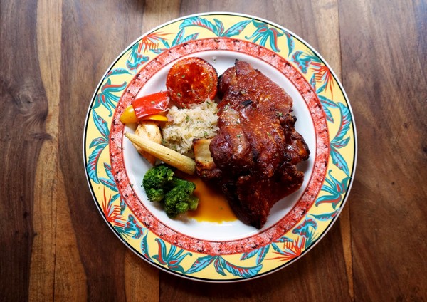 Oliver歐利佛牛排館：[永和.永安市場] Oliver歐利佛牛排館：精緻美味的排餐～物超所值！